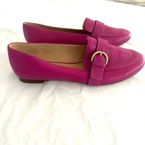 NWOT Talbots loafers Ryan buckle in Fushia leather SZ 8 M